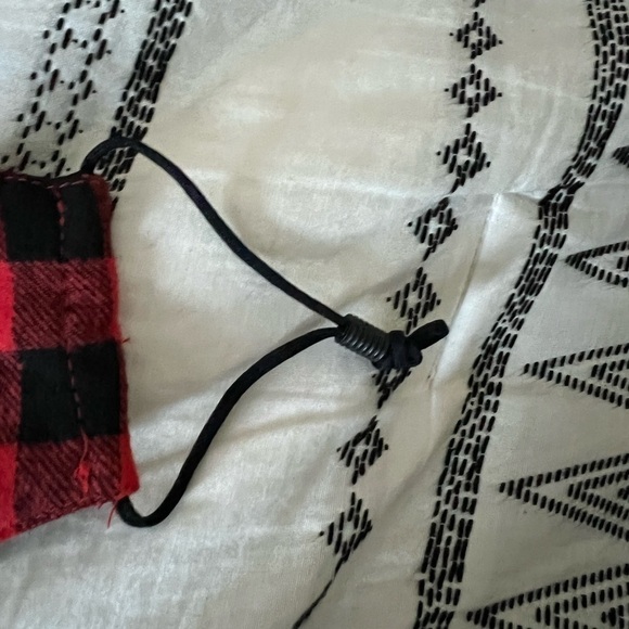 Lele Sadoughi red and white buffalo check with heat stamp pearls Face Mask - Picture 5 of 8